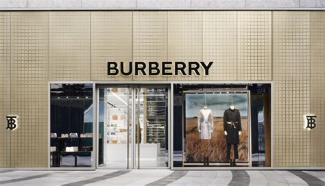 stores that sell Burberry